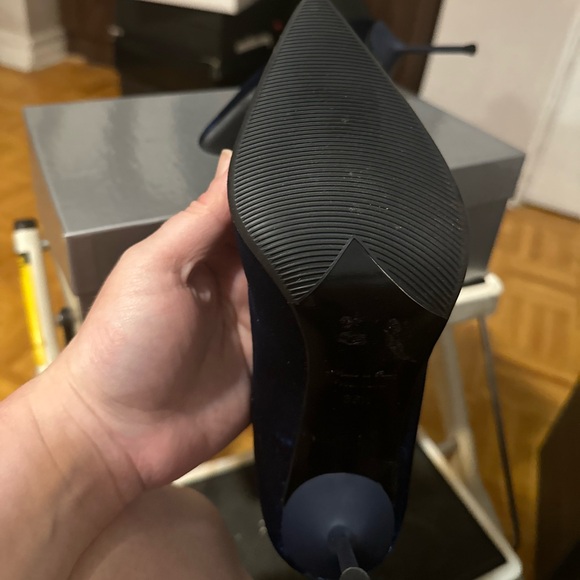 Mary Claud Royal Blue Velour Pumps New - Picture 7 of 12